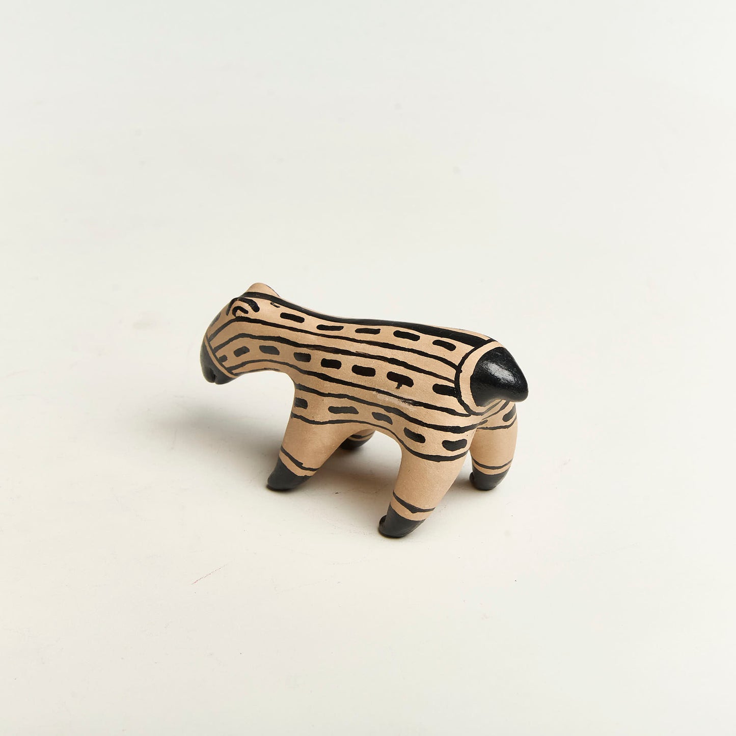 Bicho de cerâmica Povo Karajá