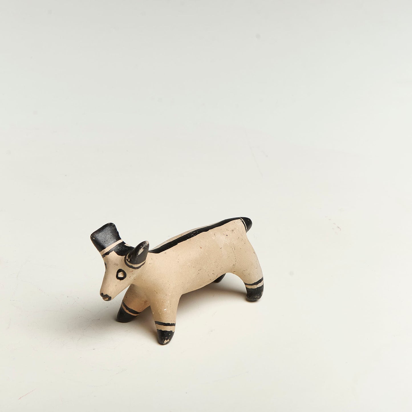 Bicho de cerâmica Povo Karajá