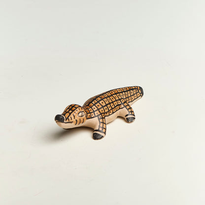 Bicho de cerâmica Povo Karajá