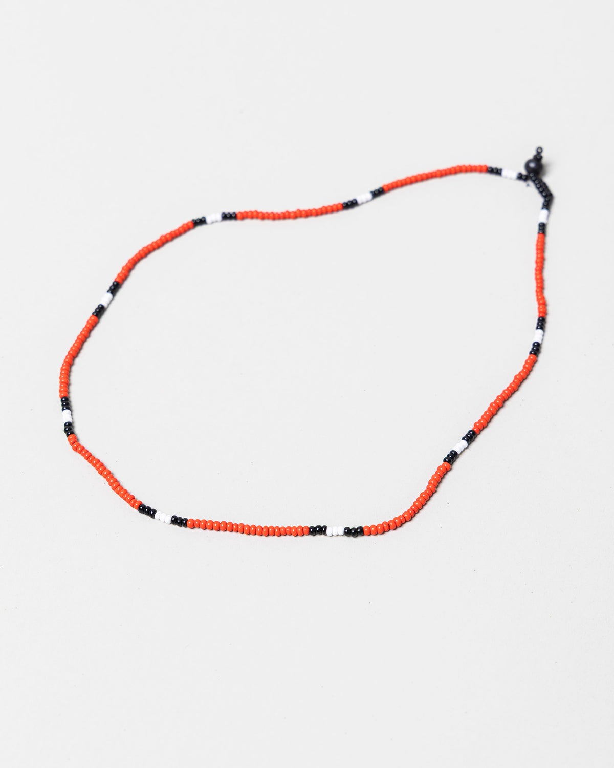 Colar Indígena de Miçanga Branco Preto Vermelho Povo Wai-Wai