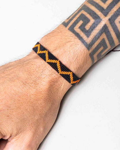 Pulseira Indígena de Miçanga Preta e Laranja Ajustável Povo Wai-Wai