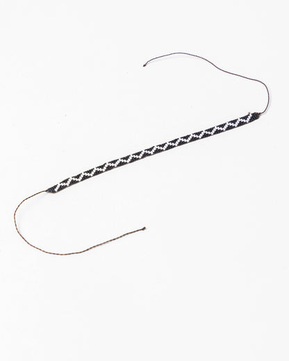Pulseira Indígena de Miçanga Preta e Branco Ajustável Povo Wai-Wai