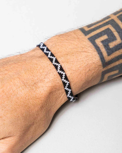 Pulseira Indígena de Miçanga Preta e Branco Ajustável Povo Wai-Wai