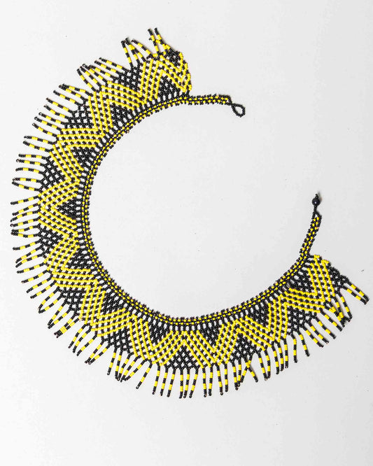 Colar de Miçanga Preto e Amarelo Povo Kuikuro