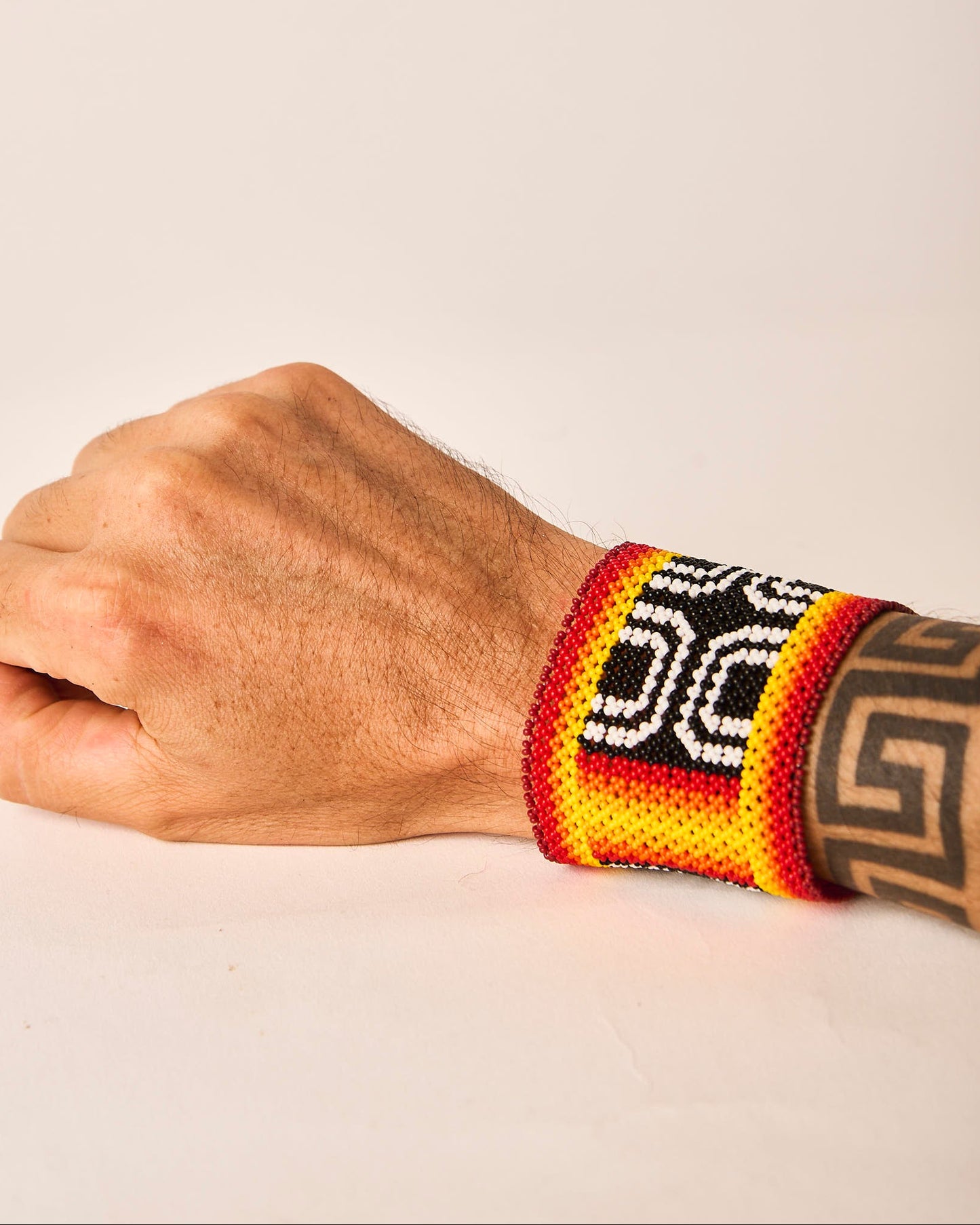 Pulseira de Miçanga fio Elástico Povo Waura