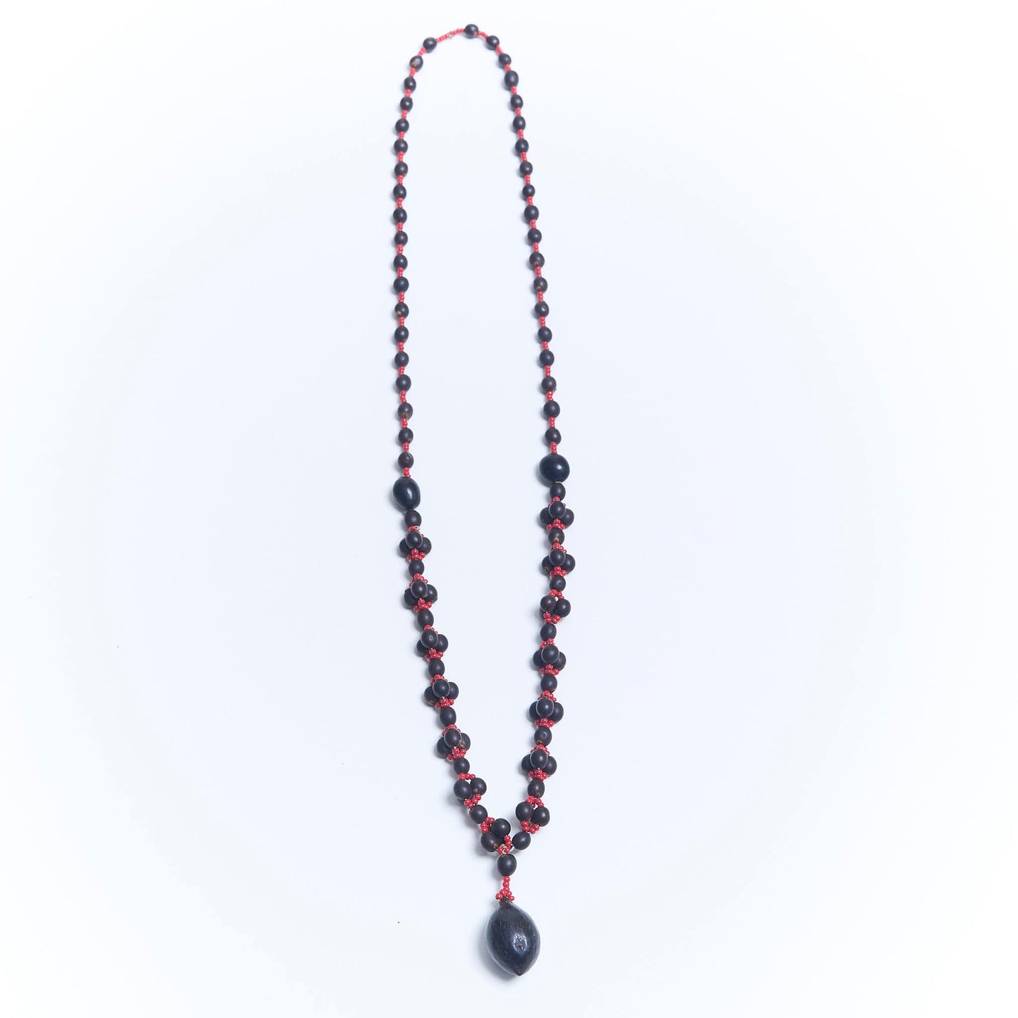 Colar Indígena de Sementes Povo Apiaká