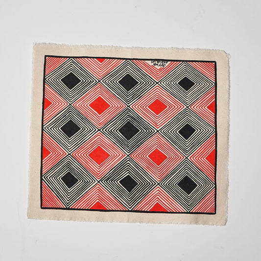 Grafismo em Tecido Asurini