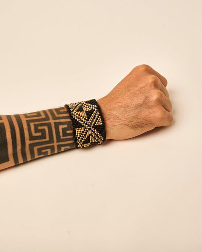 Pulseira de Sementes e Miçangas Ajustável Povo Guajajara