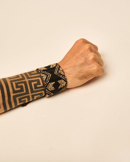 Pulseira de Sementes e Miçangas Ajustável Povo Guajajara