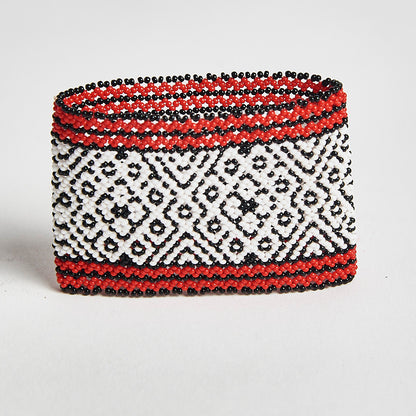 Pulseira de Miçanga Preta Branca e Vermelha Povo Waura