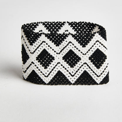 Pulseira de Miçanga Preta e Branca Waura