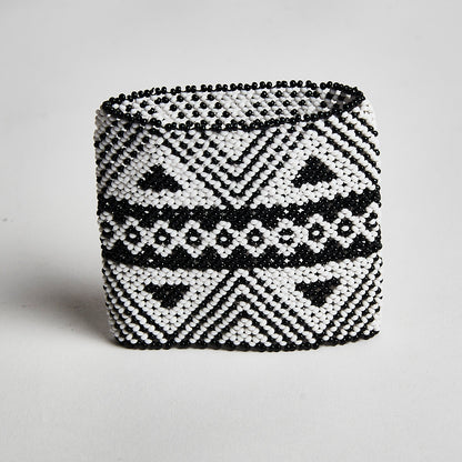 Pulseira de Miçanga Branca e Preto Waura