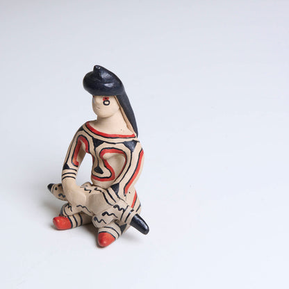 Boneca de cerâmica Ritxoko Povo Karajá