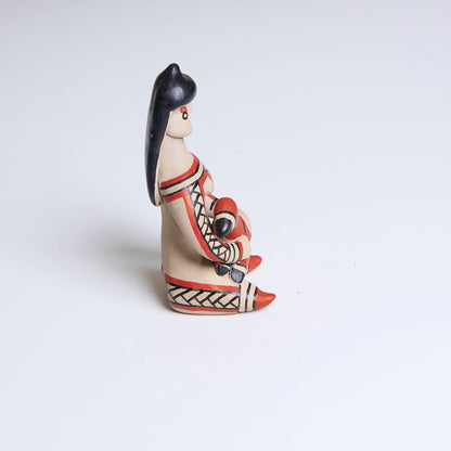 Boneca de cerâmica Ritxoko Povo Karajá
