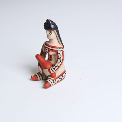 Boneca de cerâmica Ritxoko Povo Karajá