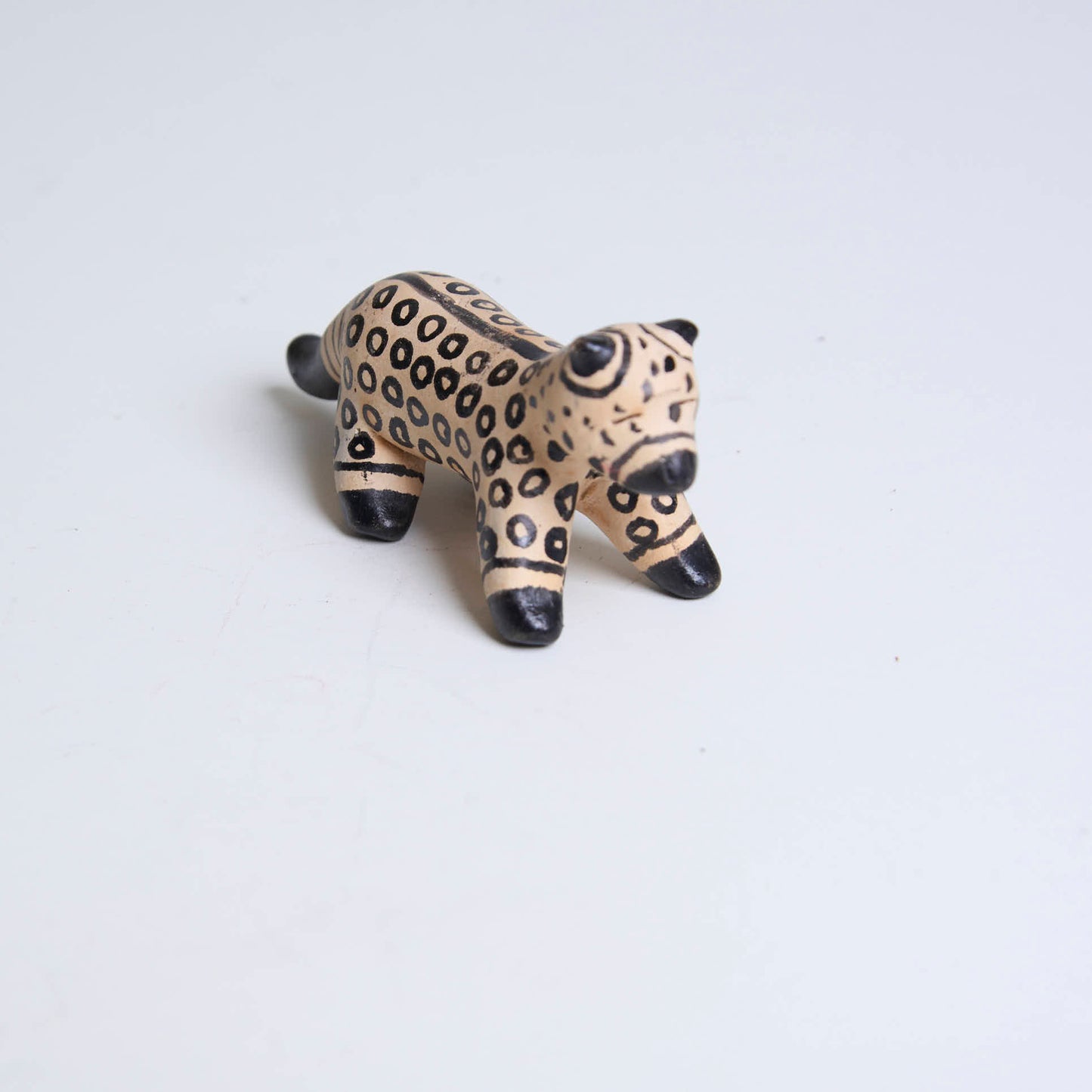 Bicho de cerâmica Povo Karajá